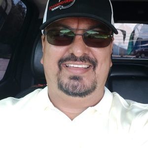 Meet your Posher, Dionicio